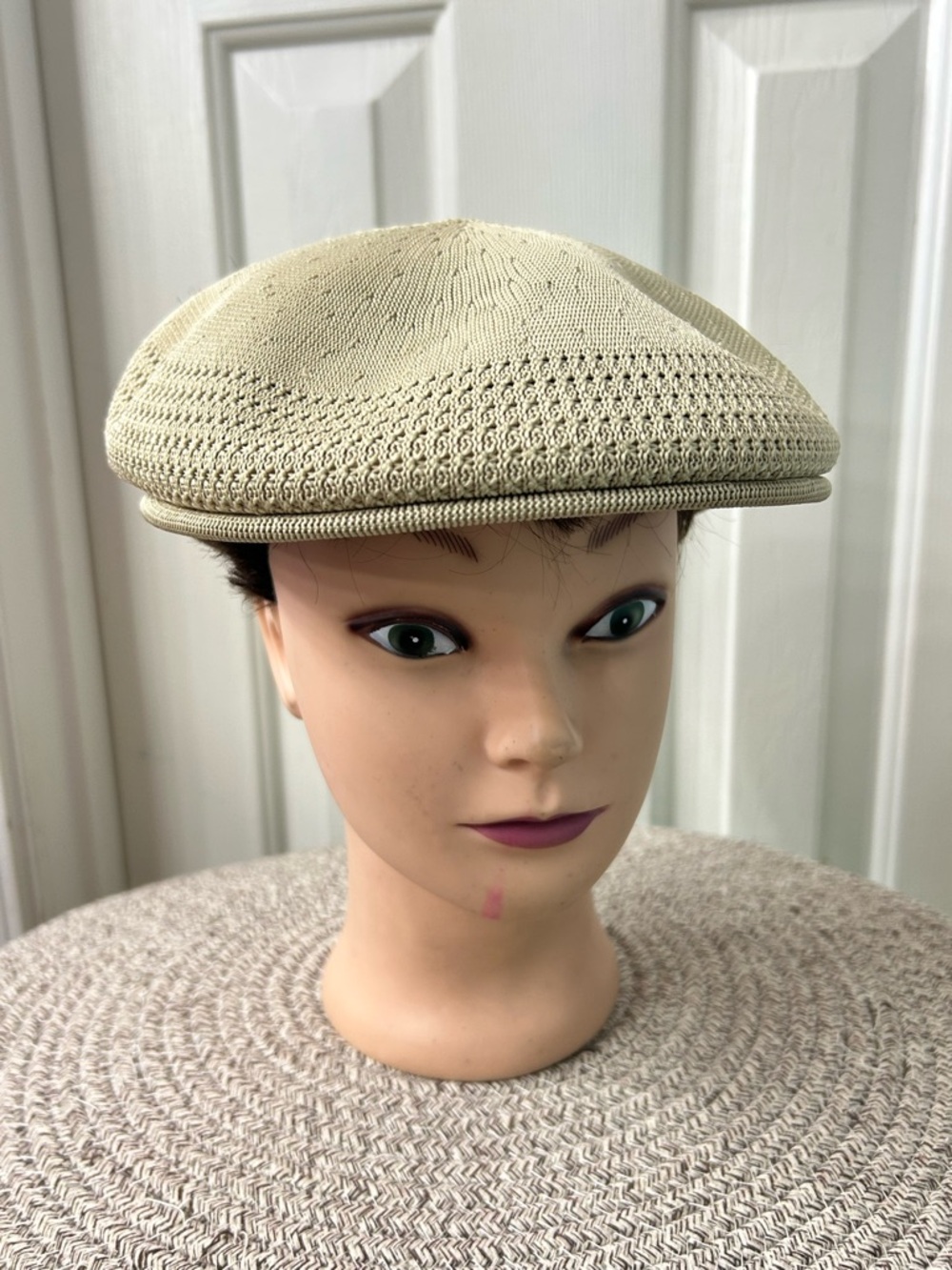 Kangol Tropic 504 Ventair Newsboy Cabbie Men's Hat Tan Polyester Small NWT